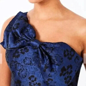 Jack Wills one shoulder bow crop top